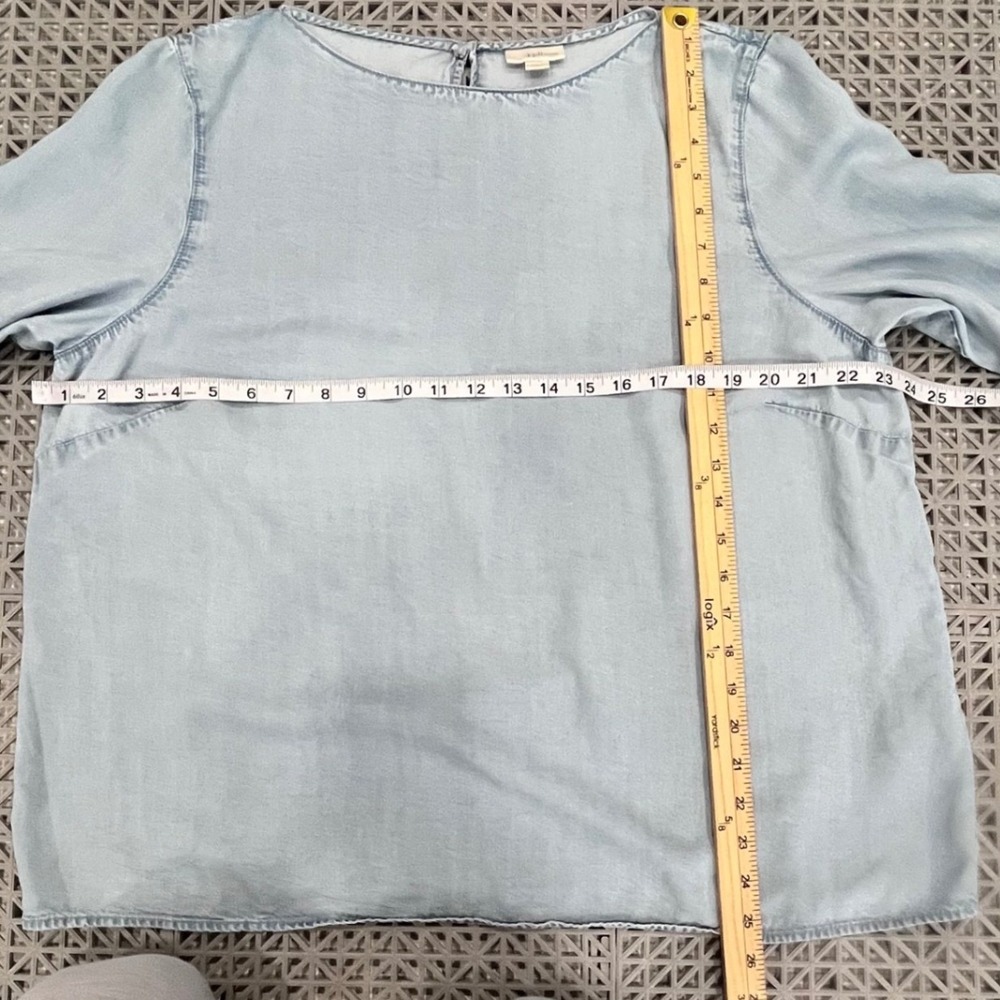 J. Jill Denim Blouse Women XL Light Blue Tencel Smocked Ruffle Sleeve Boho - Picture 9 of 9